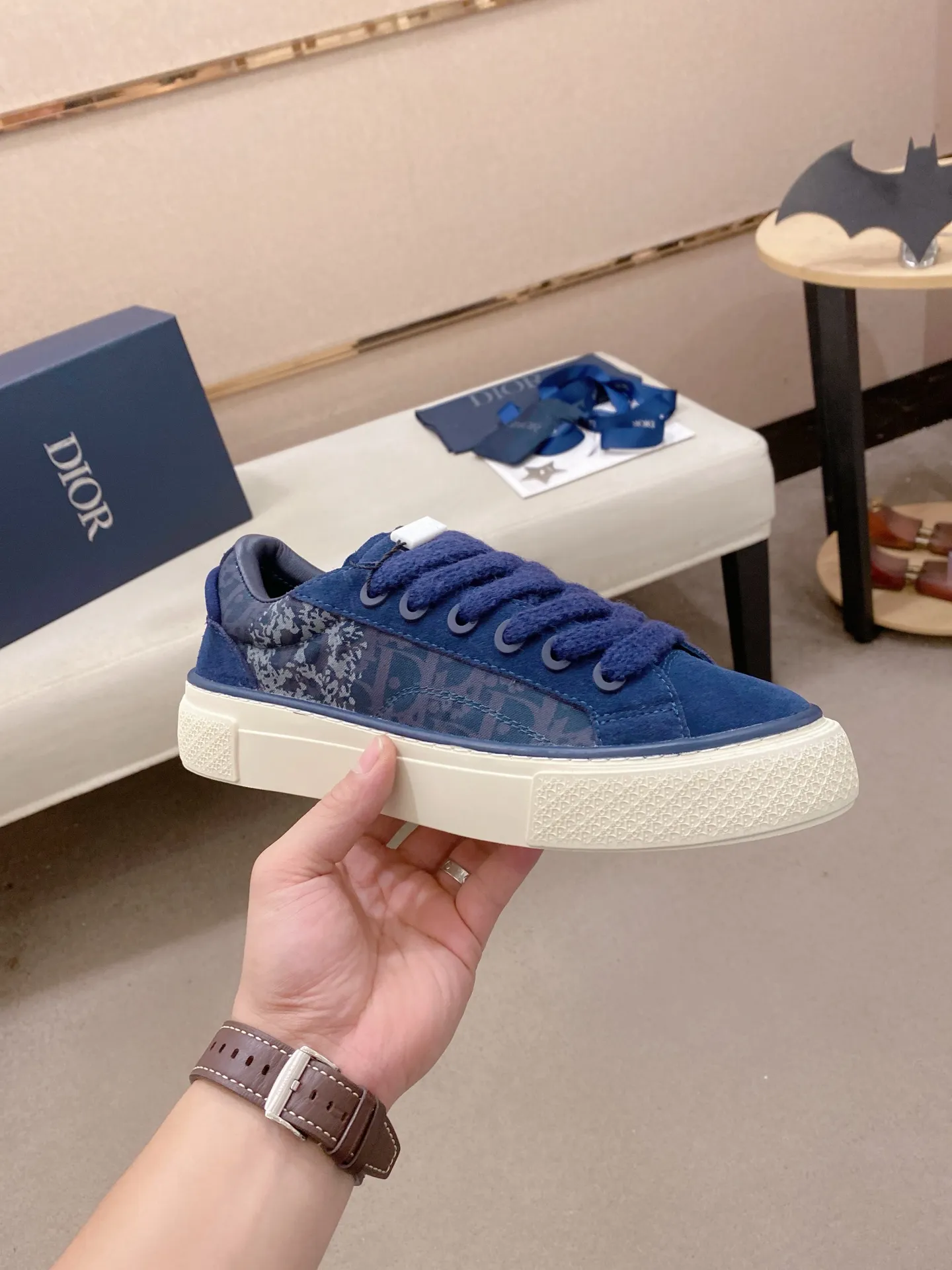 Factory price: 300 Men's shoes 💰[Dior·Dior] Top 🔍Couple style 💏🔍New casual sports style couple shoes, new four-season design, perfect workmanship, lace-up lazy style to create cabinet quality, upper: imported first-layer cowhide, sheepskin lining is soft and comfortable, ultra-light TPU wear-resistant outsole, simple, versatile fashion men's shoes, excellent color code number 35--44